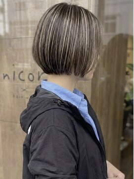 ニコリヘアワークス(nicori hair works) ショートボブ×ハイライト×ニュアンスカラー2