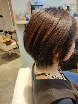 ヘアサロン ロージー(Rosy) 大人丸みショートボブ×艶ブラウン