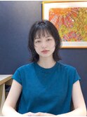 外ハネミディアムレイヤーボブ