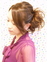 ルートヘア 茅ヶ崎店 ★コサージュ風パーティーヘアセット♪￥３０００★