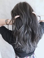 ムウ 難波(MOU)&nbsp;ハッシュカットフルバング似合わせカットレッドブラウン20代30代