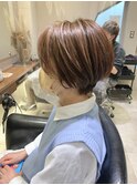 極細ハイライト☆コンパクト抜け感ショート