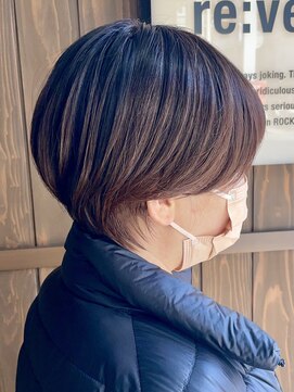 カフェアンドヘアサロン リバーブ(cafe&hair salon re:verb) くびれショート