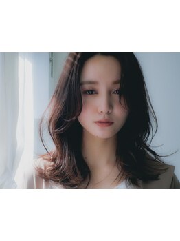 半個室空間で行うカウンセリングと再現性の高いCutで魅力引き出すStyleに* 髪質改善も同時に叶う