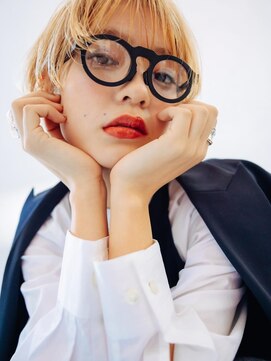 ニコル マスミダ(NICORU) ショートカット/ブロンドカラー