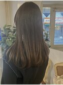 地毛風カラーグラデーションミルクティーアッシュ艶髪ストレート
