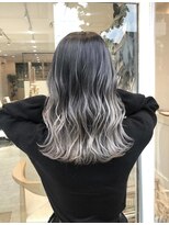 ワク 藤沢店(waku)&nbsp;ブリーチ　シルバー　ハイライト