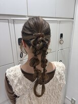 ケンジ 平塚 アネッタ(KENJE annetta)&nbsp;ヘアアレンジ