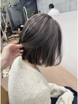 ヌエン 渋谷(NU/EN)&nbsp;グレージュコントラストハイライトボブ