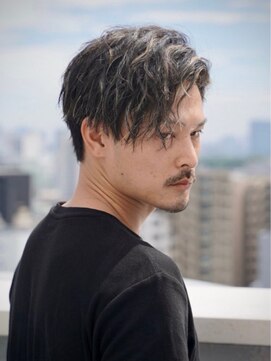 クロムトウキョウ ザ バーバー 新宿本店(CHROM TOKYO the Barber) ツイストスパイラルパーマ/ハイライト/メンズショート