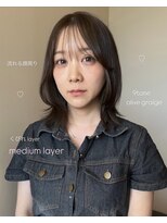 メゾンシアー(Maison Sheer)&nbsp;olive beige / くびれミディ / ミディアムレイヤー