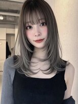 ロッソ 大橋店(Rosso)&nbsp;アッシュグレーの内巻きレイヤー【大橋】