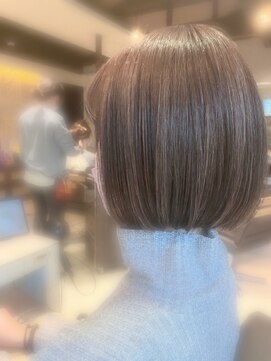 ヘアリゾート粋 ティガ 池袋店(tiga) パッっとミニボブ