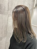 ネウィ 所沢(newi)&nbsp;大人気！ストレート×グレージュカラー