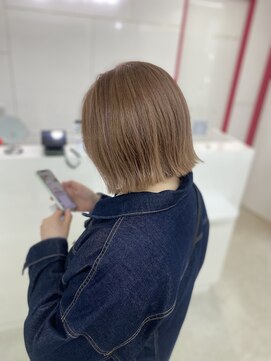 ジーナ  札幌大通(Zina) ダブルカラー×まろみベージュ[札幌大通美容室]