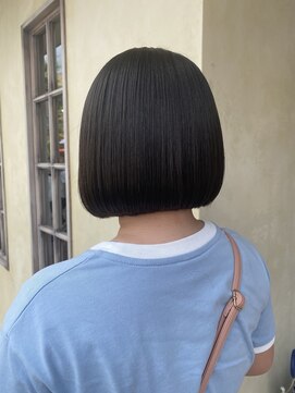 エイミーバイアフロート(amie by afloat) 顎下ボブ