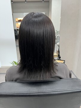 クム 横浜(qumu) 縮毛矯正×切りっぱなし　qumu横浜