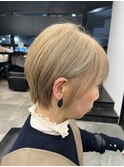 ショートボブ