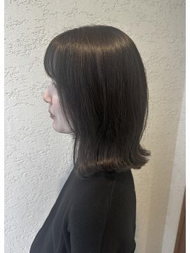 モノクローム(monochrome) くびれミディアム