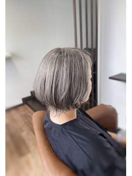 トータルビューティーオアシス(total baeuty OASIS) グレーカラー