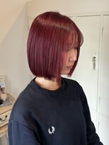 ロッカ(ROCCA)&nbsp;ボルドーレッドの切りっぱなしボブ