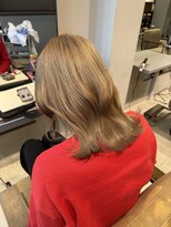 エマピボット 中川本店(EMA PIVOT) 明るすぎないミルクティーベージュ♪