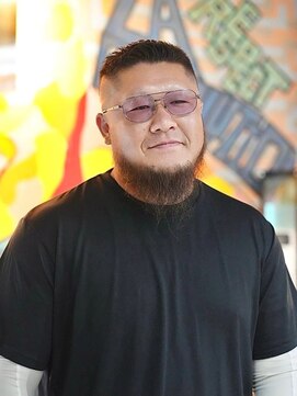 ダグラス トゥーバック 大垣(Douglas TWO BACKS) 【スキンフェード】バチっと王道スキンフェード