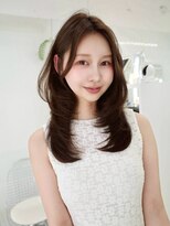 オニキス(ONYX) ブリーチ無しオリーブカラー韓国レイヤーハッシュカット髪質改善