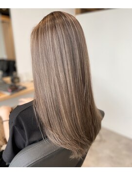 オルト ツシマ(ALT tsushima) alt tsushima 透明感◎なじむハイライト