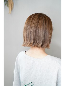 ドッツ(Dots.) 『Dots.』ミニボブスタイル