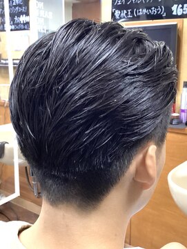 コダマ 新大塚店(KODAMA) センターパートツーブロックショートスタイル(アップバング)