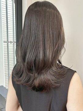 ローネス(LONESS) グレージュカラー　レイヤーカット　透明感カラー