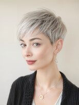 マリブ Malibu&nbsp;【ラグジュアリーショート】グラデシルバー＆ピクシーカット