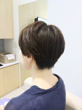 ブーケブラン(BOUQUET BLANC) 女性らしさ×動きのあるショート