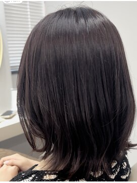 アオ 花咲町(a-o) 大人の艶髪　レイヤーボブ♪