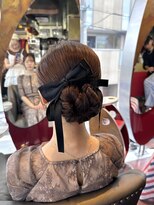グリッツ (GLITZ) お呼ばれヘア 結婚式 モコモコアップヘア 元町石川町
