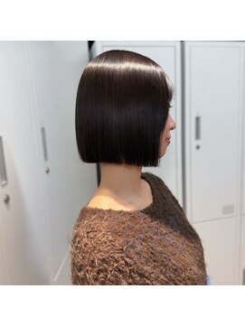 ザシェノンウメダ(THA CHAINON UMEDA) イメチェン/ピンクベージュ/アンブレラカラー/前髪/心斎橋