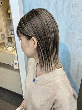 ジュイル ハラジュク(JEWIL HARAJUKU) 切りっぱなしボブバレイヤージュ