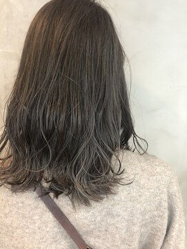 セシルヘアー 京都駅前4号店(Cecil hair) グレーパール