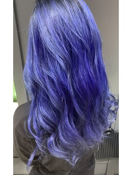 トリニティ(trinity) ブルーカラーブリーチダブルカラー　派手髪　韓国風【豊見城】