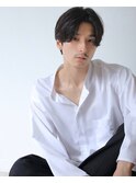 ビジネスマンにも！黒髪大人メンズの色気のあるセンターパート