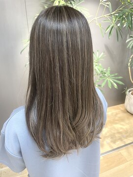 アパルトメント ジェシカ(l'appartement de Jessica) シースルーグレイ