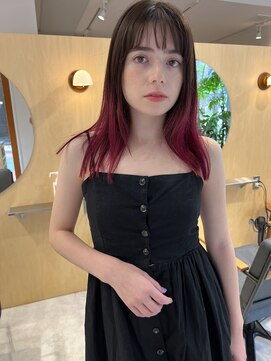 スタン 渋谷(Stam) ワインレッドハイトーンウルフレイヤーカットブリーチカラー渋谷