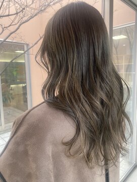 クロエ バイ ラヴィズム 小針店(CLOE by LUVISM) オリーブカラー