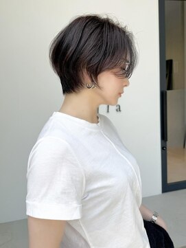 くびれ/ショート/名古屋/ブラウンベージュ【岡村大介】