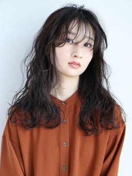 オッジ 西新店(Oggi) 黒髪 顔周りカット ウェーブヘア 波巻きパーマ 艶髪 20代30代