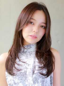 ヘアサロン ガリカ 表参道(hair salon Gallica) センターパート×ロングレイヤー×ナチュラルブラウン