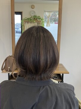 ヒュッゲ コロイコ(Hygge Coroico) ウルフボブ