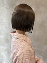 ビーヘアー 近鉄八尾店(Bee.hair) 切りっぱなしボブ×オリーブベージュ