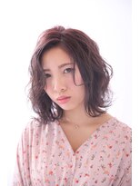 ソーホー ニューヨーク シズオカ(SOHO newyork SHIZUOKA)&nbsp;ラフな無造作ウェーブが大人かわいいミディ